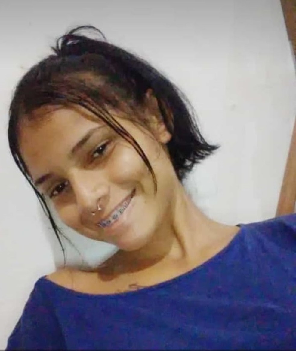 A adolescente foi vista pela Ãºltima vez no domingo (25).  â Foto: Acervo Pessoal