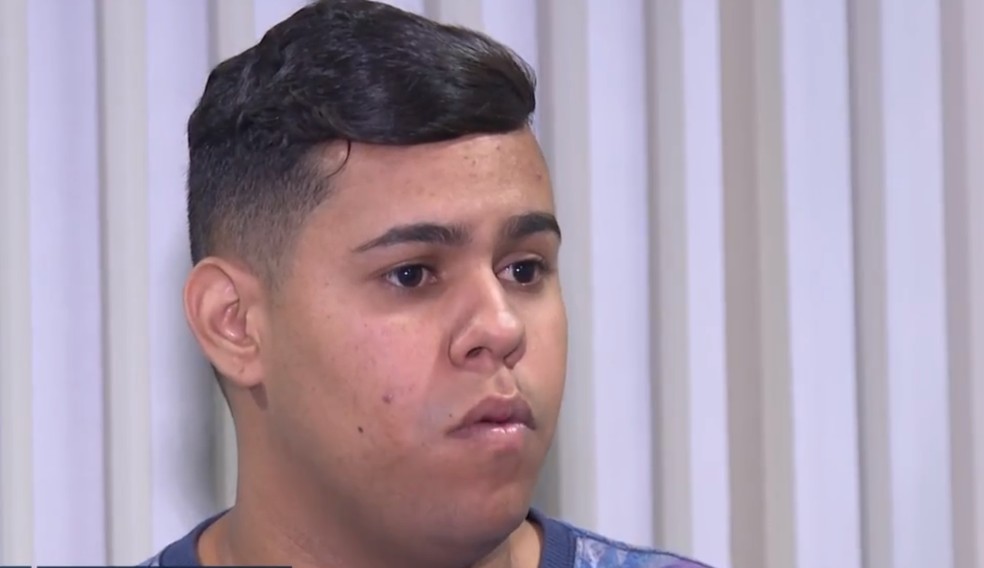 O jovem Felipe Milanez foi vítima de um ataque homofóbico no DF — Foto: Reprodução/TV Globo