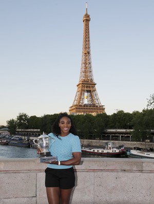 tênis Serena Williams Roland Garros torre Eiffel (Foto: Reuters)