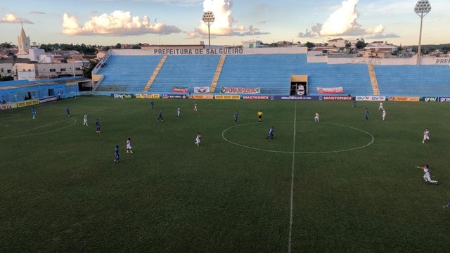 Salgueiro x Vitória-PE