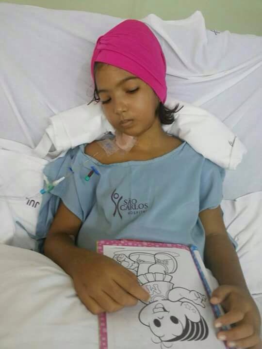 'Ela tinha 24 horas': três aviões e transplante salvam menina com hepatite fulminante