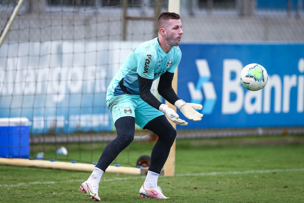Escalação do Grêmio: Vanderlei é poupado novamente, e Pinares fica fora contra o Botafogo