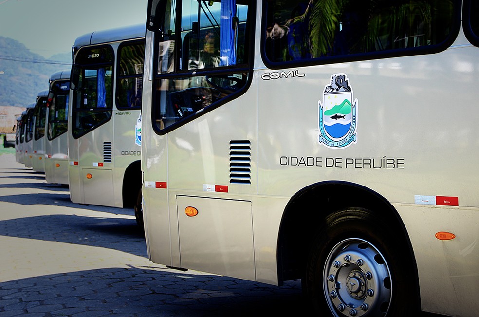 Nova frota de Ã´nibus de PeruÃ­be foi entregue em agosto â€” Foto: DivulgaÃ§Ã£o / Prefeitura de PeruÃ­be