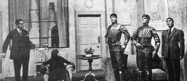 Estreia da peça de teatro “R.U.R. – Robôs Universais de Rossum” em Praga, 1921