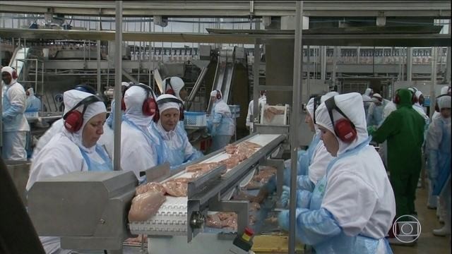 Filipinas suspendem temporariamente importações da carne de frango do Brasil por medo de coronavírus thumbnail