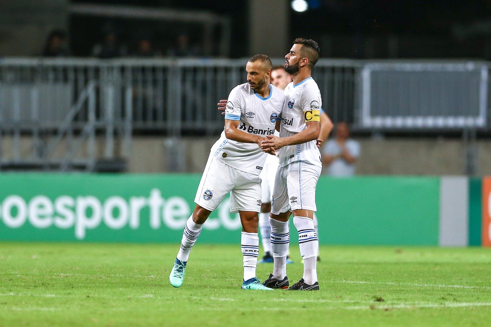 Thaciano pode substituir capitão Maicon (Foto: Lucas Uebel / Grêmio, DVG)