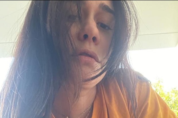 Alessandra Negrini compartilha selfie sem maquiagem (Foto: Reprodução / Instagram)
