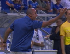 Deivid minimiza falhas individuais e quer que time sofra menos nos jogos