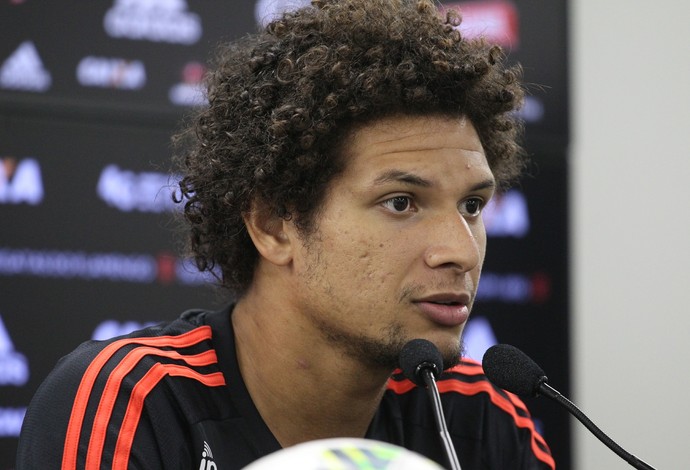 Willian Arão em entrevista coletiva nesta terça-feira (Foto: Gilvan de Souza) Willian Arão em entrevista coletiva nesta terça-feira (Foto: Gilvan de Souza)