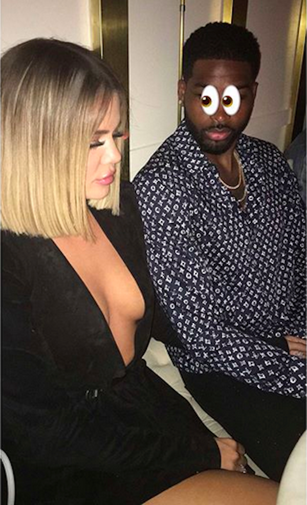Khloé Kardashian com o namorado no aniversário da irmã (Foto: Snapchat)