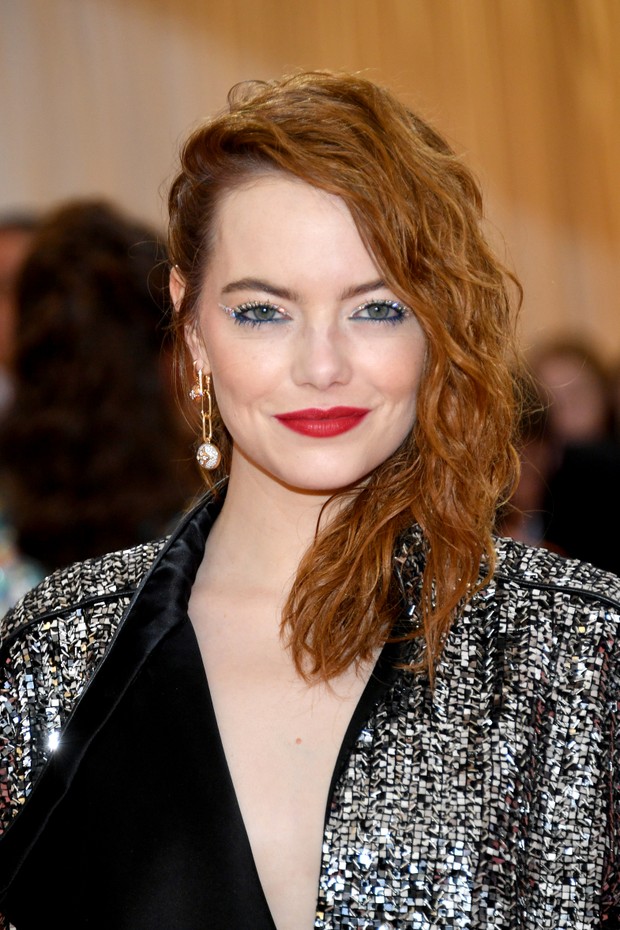 NEW YORK, NEW YORK - MAY 06: Emma Stone attends The 2019 Met Gala Celebrating Camp: Notes on Fashion at Metropolitan Museum of Art on May 06, 2019 in New York City. (Photo by Dia Dipasupil/FilmMagic) (Foto: FilmMagic)