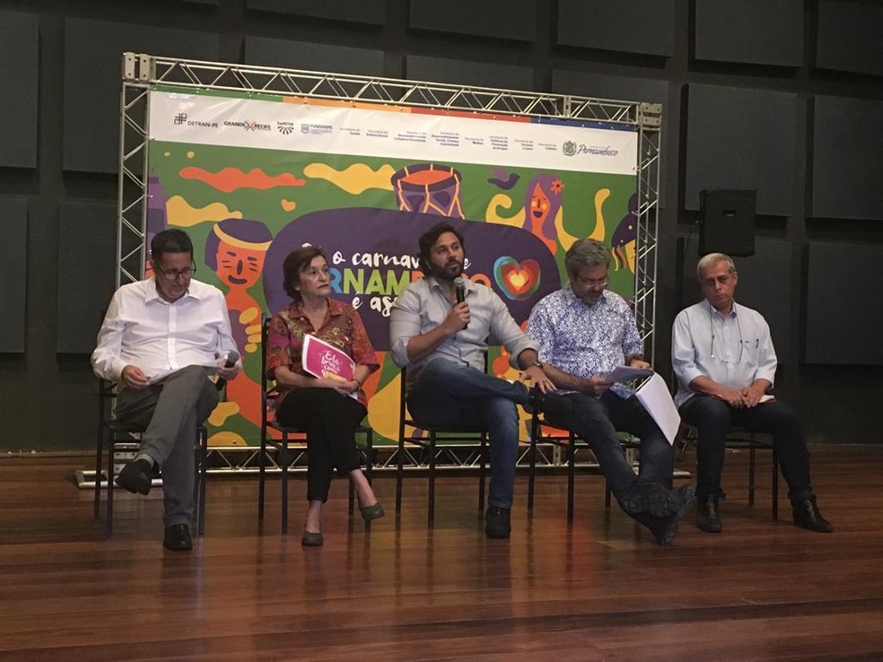 Em coletiva de imprensa, o secret&Atilde;&iexcl;rio Rodrigo Novaes afirmou que o n&Atilde;&ordm;mero de cidades apoiadas pela Empetur neste carnaval quase triplicou; em 2018, foram 12 munic&Atilde;&shy;pios mais a ilha de Fernando de Noronha &acirc;?? Foto: Luana Nova/G1