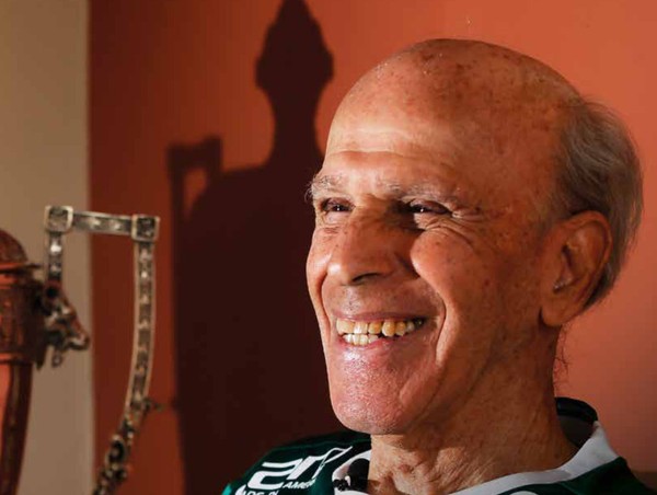 Brandãozinho, ex-jogador do Palmeiras, morre aos 90 anos