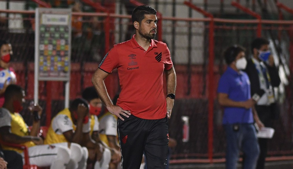 Ldu Antonio Oliveira Foca No Brasileirao E Projeta O Athletico X Sao Paulo De Sabado Decisao Athletico Pr Ge
