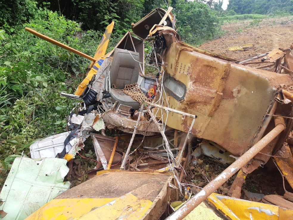 Avião caiu durante pulverização de lavoura em Cláudia  — Foto: Reprodução