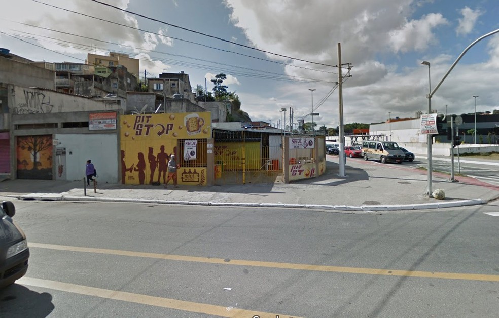 Homem interveio em discussÃ£o por ciÃºmes entre ex-casal e acabou morto em bar em SP â Foto: Google Street View/reproduÃ§Ã£o