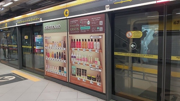 Boticário instala &quot;lojas de parede&quot; no metrô de São Paulo - Pequenas Empresas Grandes Negócios | Varejo