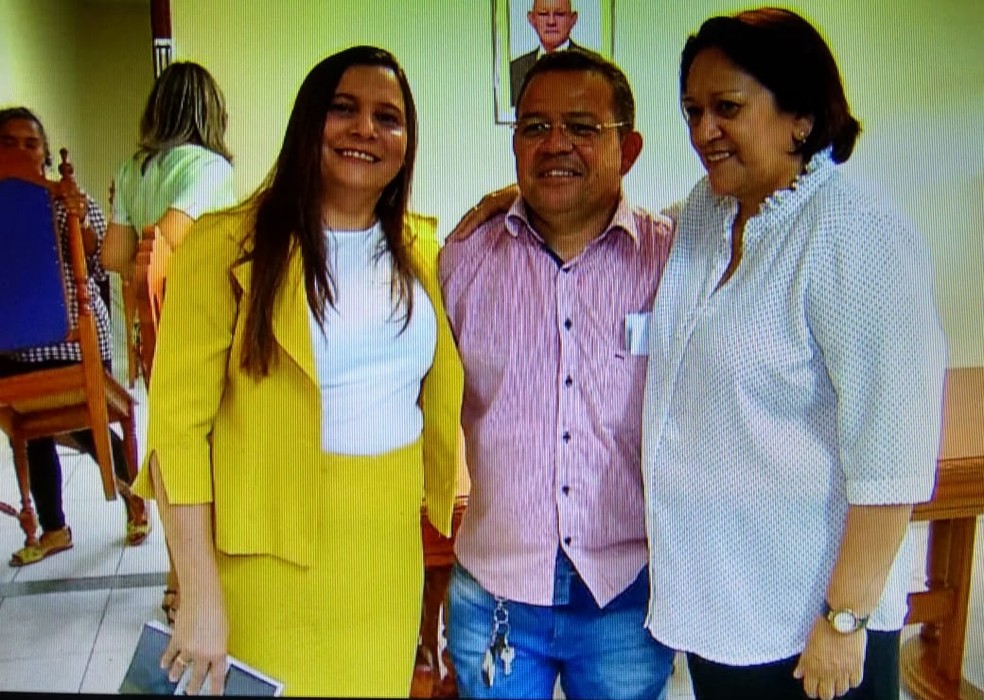 FÃ¡tima Bezerra (PT) se reuniu com lideranÃ§as religiosas em MossorÃ³ nesta quinta-feira (23) (Foto: ReproduÃ§Ã£o/Inter TV Costa Branca)