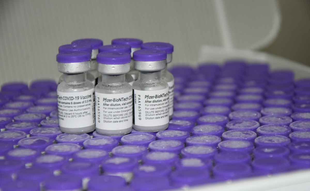 Estado começa a distribuir 110 mil doses de vacinas contra Covid-19 que estavam no estoque