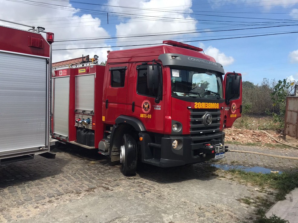 Caminh&atilde;o no Corpo de Bombeiros na Grande Natal &mdash; Foto: Ayrton Freire/Inter TV Cabugi