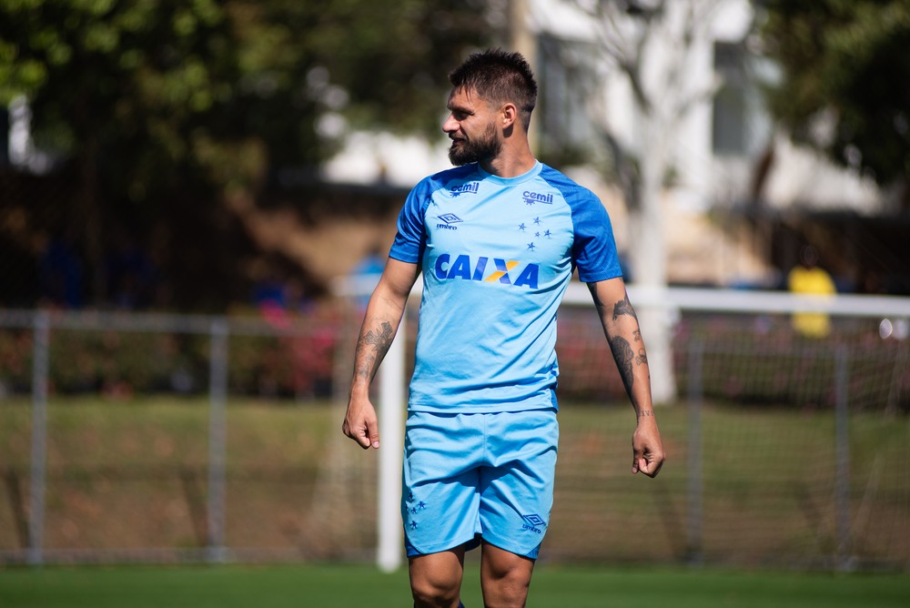 Rafael Sobis deixa mensagem