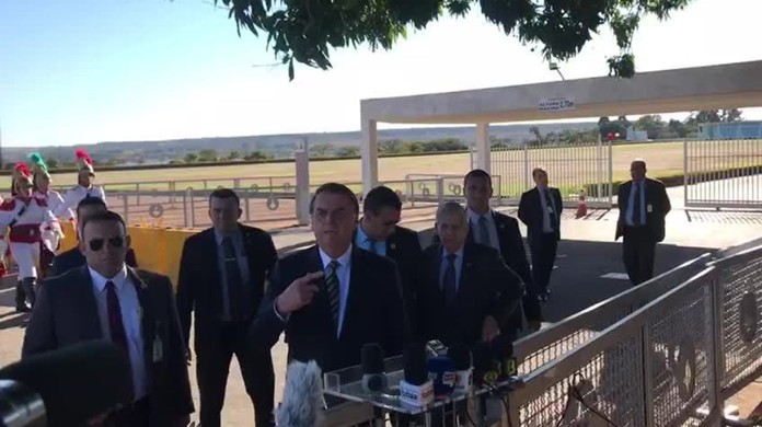 Bolsonaro Diz Que Macron Tera De Retirar Insultos Antes De O Brasil Aceitar Dinheiro Para Amazonia Politica G1