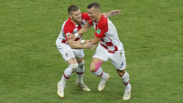 Perisic comemora gol em França x Croácia