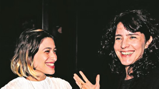 Luisa Arraes e Carol Jabor marcam presença no lançamento do filme 'Transe', em São Paulo