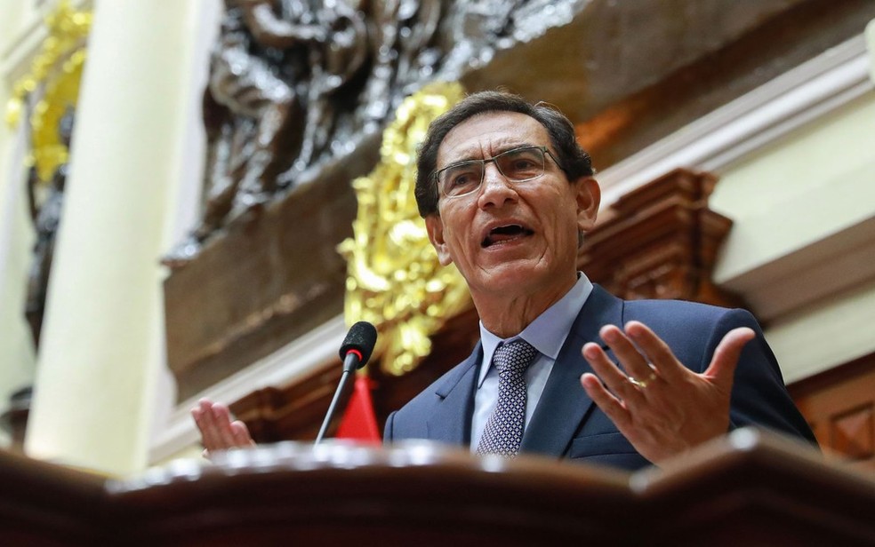 Promotor apresentou pedido de prisão preventiva contra o ex-presidente do Peru Martin Vizcarra (foto) — Foto: Andres Valle/Peruvian Presidency/AFP