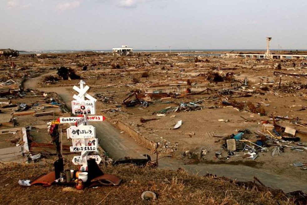 Distrito de Yuriage que foi devastado pelo terremoto e tsunami que atingiram o nordeste do Japão em 11 de março de 2011 — Foto: Getty Images via BBC