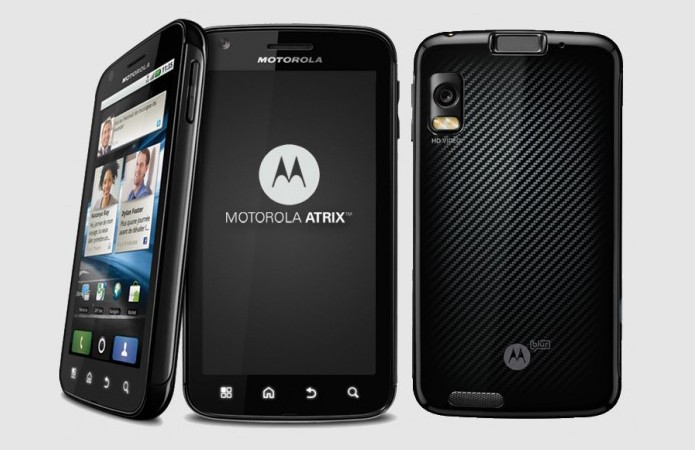 Motorola Atrix foi primeiro equipado com leitor de digitais (Foto: Divulgação/Motorola)