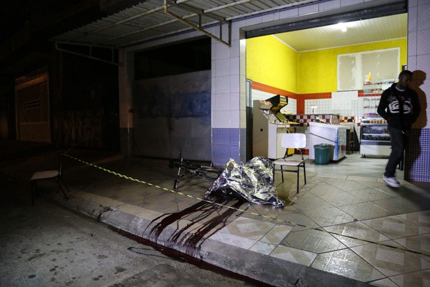 Vítima da série de ataques em Osasco e Barueri  (Foto: Edison Temoteo/Futura Press/Estadão Conteúdo)
