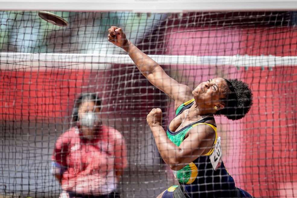 Julyana da Silva na final do lançamento de disco F56  — Foto: Wander Roberto /CPB