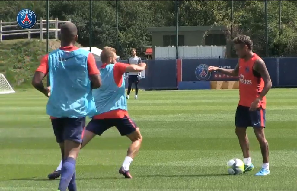 Neymar, durante treino pelo PSG  (Foto: Reprodução/PSG)