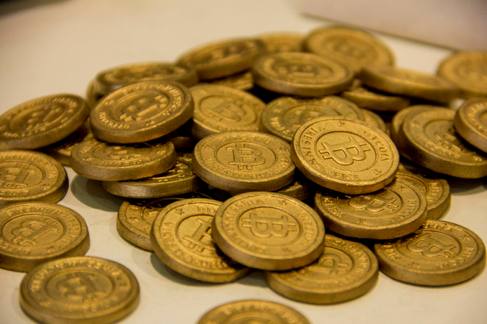 Pool reúne grupo de investidores para aumentar as chances de encontrar moedas (Foto: Reprodução/FISL)