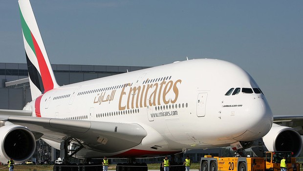 Modelo Airbus A380, da Emirates Airlines (Foto:  Martin Rose/ Getty Images)