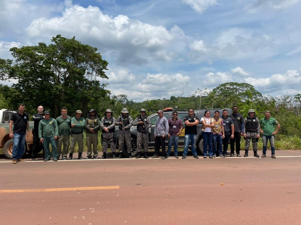 Equipe da Operação "Cará" em Rurópolis — Foto: Semma/Divulgação 