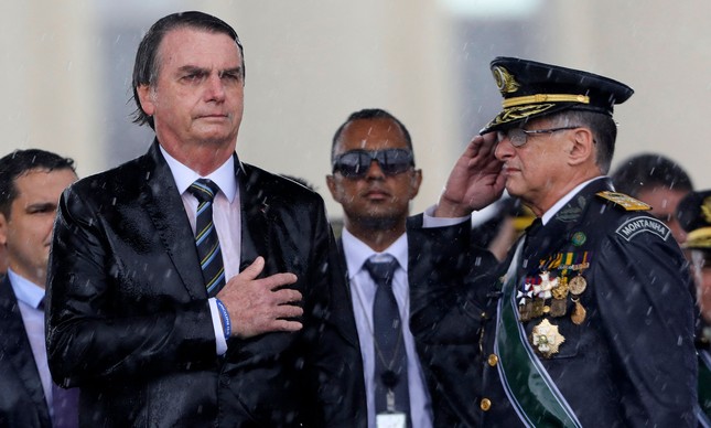 Comando de Artilharia do Exército recebe o Comandante Militar do Planalto