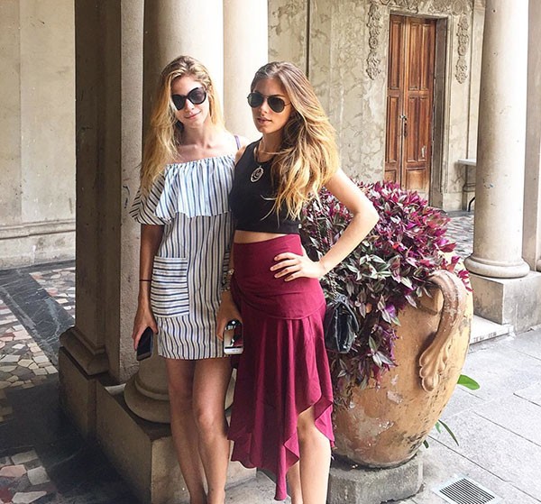 Bruna Hamú posa com a irmã, Nathalia Hamú (Foto: Reprodução/Instagram)