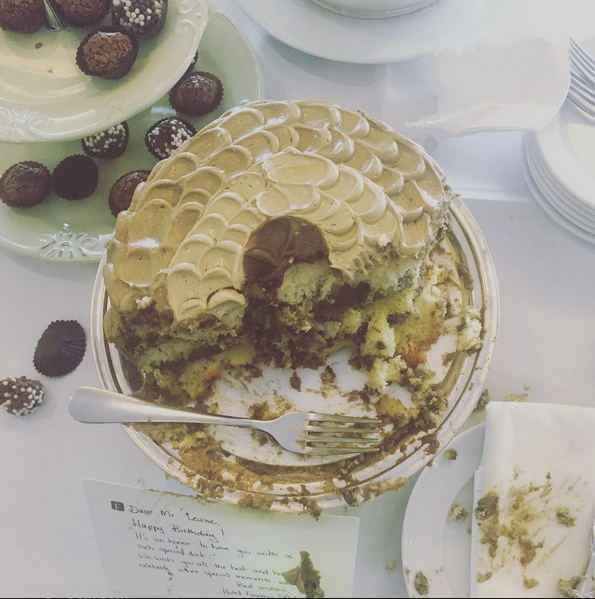 Bolo de pistache com chocolate da Confeitaria Fasano foi devorado por Adam Levine (Foto: Instagram/Reprodução)