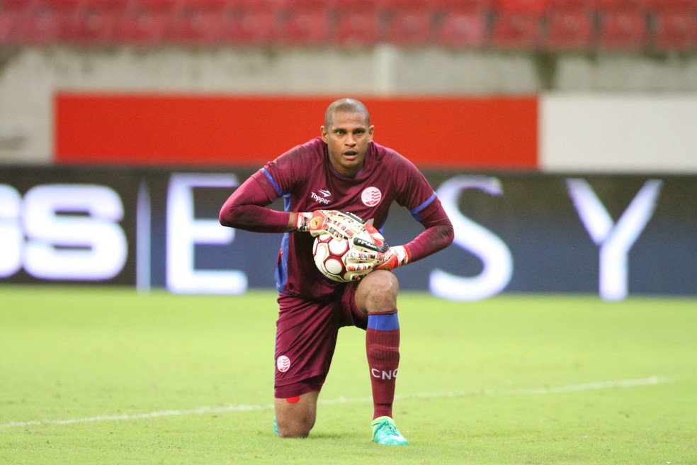 Tiago Cardoso Náutico (Foto: Marlon Costa / Pernambuco Press)