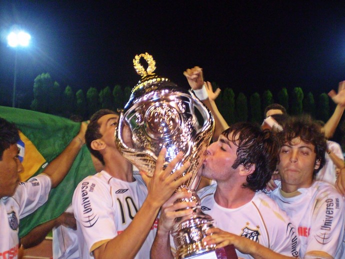 ricardo duarte com ganso na base do santos (Foto: Vinícius Vieira / Santos)