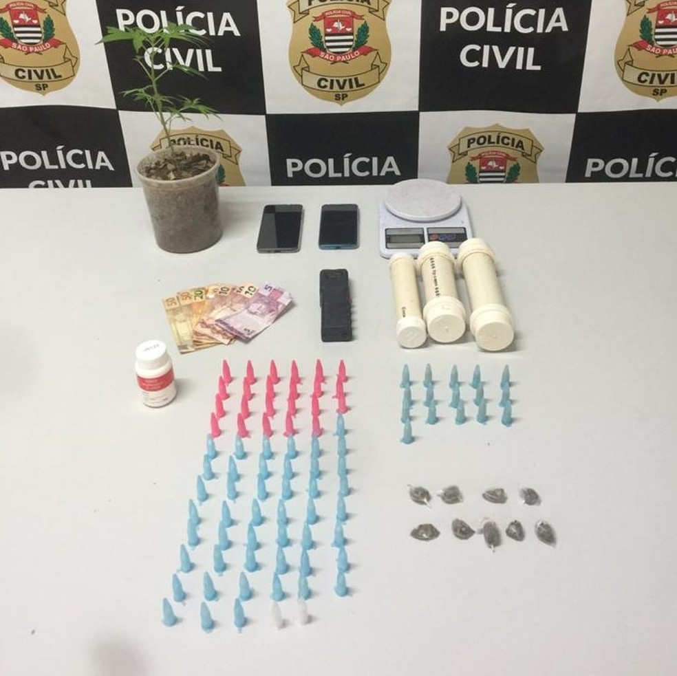 Pol&iacute;cia Civil apreende drogas durante opera&ccedil;&atilde;o que resultou na pris&atilde;o de uma fam&iacute;lia em Eldorado &mdash; Foto: Divulga&ccedil;&atilde;o/Pol&iacute;cia Civil
