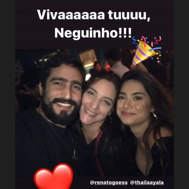 Renato Goes comemora 33 anos com Thaila Ayala (Foto: Reprodução/Instagram)