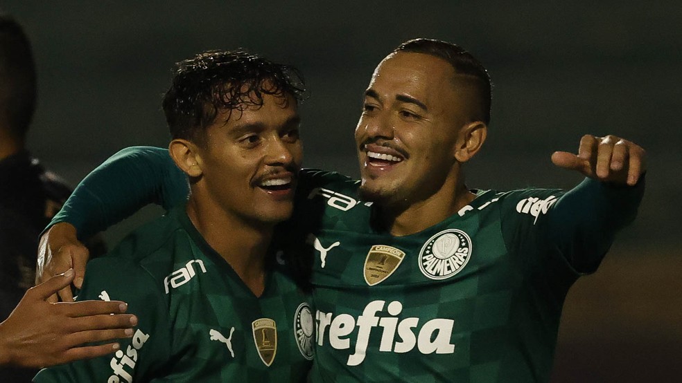 Emprestado pelo Palmeiras, artilheiro do segundo turno da Série B diz estar na melhor fase da carreira: Momento mágico