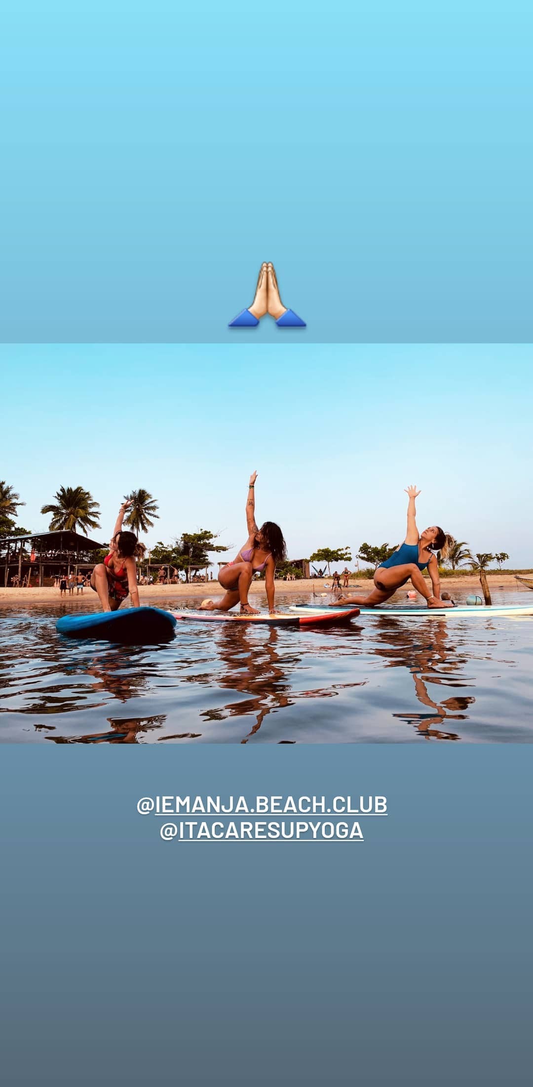 Giovanna Lancellotti e amigas fazem ioga em prancha de SUP (Foto: Reprodução/Instagram)