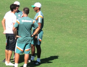 Ronan se despede de colegas no Fluminense (Foto: Hector Werlang) Ronan se despede de colegas no Fluminense (Foto: Hector Werlang)