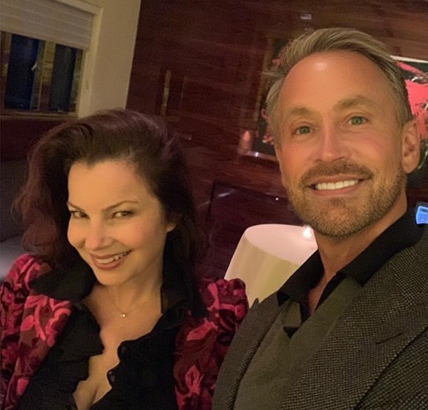 A atriz Fran Drescher com o ex-marido, Peter Marc Jacobson (Foto: Instagram)