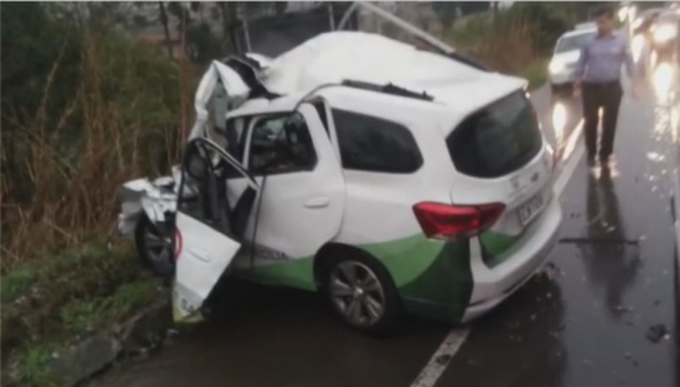 Cinco pessoas morreram em acidente de trânsito na cidade de Campo Alegre, Norte catarinense — Foto: Reprodução/ NSC TV