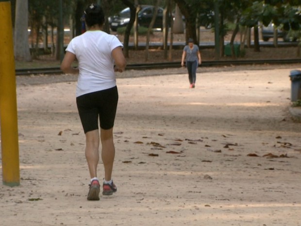 Cardiologista recomenda atividades moderadas, de três a quatro vezes na semana (Foto: Reprodução/EPTV)